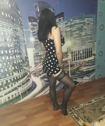 Ксения, 32